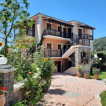 Nikos Apartments อาร์ริลลาส ภายนอก รูปภาพ